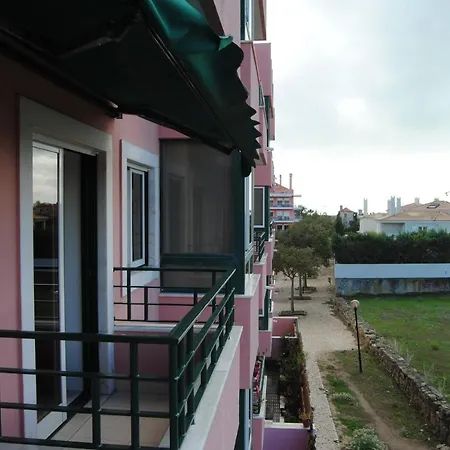 Casa Da Universidade *